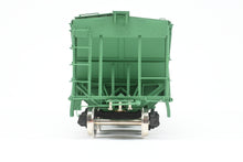 Load image into Gallery viewer, O Brass PSC - Precision Scale Co. PC - Penn Central H-30 Class Covered Hopper Factory Painted No. 875304

