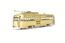 Load image into Gallery viewer, HO Brass WP Car Corp. Various Roads 1946 PCC Type-B Trolley With Blinker Doors
