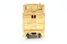 Load image into Gallery viewer, HO Brass Lambert GN - Great Northern #924 Wood Caboose
