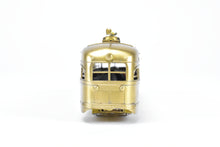 Load image into Gallery viewer, HO Brass WP Car Corp. Various Roads 1946 PCC Type-B Trolley With Blinker Doors
