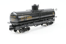 Load image into Gallery viewer, Gauge 1 - 1:24th Scale Brass PSC - Precision Scale Co. Various Roads UTLX - Union Tank Lines Narrow Frame Tank Car Factory Painted No. 88162
