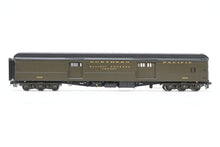Load image into Gallery viewer, HO Brass W&amp;R Enterprises NP - Northern Pacific Baggage Auto Car Factory Painted Pullman Green No. 1588
