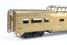 Load image into Gallery viewer, HO Brass S. Soho &amp; Co. GN - Great Northern #1320 Dome-Coach w/Upgraded Trucks
