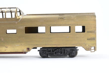 Load image into Gallery viewer, HO Brass S. Soho &amp; Co. GN - Great Northern #1320 Dome-Coach w/Upgraded Trucks
