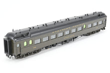 Load image into Gallery viewer, HO Brass W&amp;R Enterprises NP - Northern Pacific Lounge Coach Factory Painted Pullman Green No. 1732
