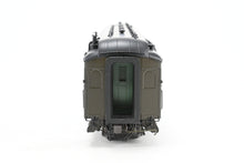Load image into Gallery viewer, HO Brass W&amp;R Enterprises NP - Northern Pacific Lounge Coach Factory Painted Pullman Green No. 1732
