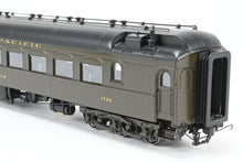 Load image into Gallery viewer, HO Brass W&amp;R Enterprises NP - Northern Pacific Lounge Coach Factory Painted Pullman Green No. 1732
