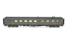 Load image into Gallery viewer, HO Brass W&amp;R Enterprises NP - Northern Pacific Cafe Coach No Air Conditioning Factory Painted Pullman Green No. 1662
