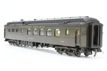 Load image into Gallery viewer, HO Brass W&amp;R Enterprises NP - Northern Pacific Cafe Coach No Air Conditioning Factory Painted Pullman Green No. 1662
