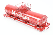 Load image into Gallery viewer, O Brass PSC - Precision Scale Co. Various Roads ACF 8,000 Gallon Insulated Tank Car Factory Painted Red WSRX - Mobilgas No. 238

