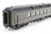 Load image into Gallery viewer, HO Brass W&amp;R Enterprises NP - Northern Pacific Cafe Coach No Air Conditioning Factory Painted Pullman Green No. 1662
