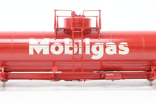 Load image into Gallery viewer, O Brass PSC - Precision Scale Co. Various Roads ACF 8,000 Gallon Insulated Tank Car Factory Painted Red WSRX - Mobilgas No. 238
