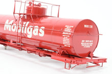 Load image into Gallery viewer, O Brass PSC - Precision Scale Co. Various Roads ACF 8,000 Gallon Insulated Tank Car Factory Painted Red WSRX - Mobilgas No. 238
