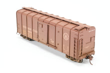 Load image into Gallery viewer, HO Brass OMI - Overland Models, Inc. B&amp;O - Baltimore &amp; Ohio M-53 Wagon Top Boxcar C/P Weathered REBOXX l
