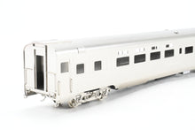 Load image into Gallery viewer, HO Brass Oriental Limited ATSF - Santa Fe &quot;Super Chief&quot; Cars Sleeper Laguna or Isleta
