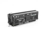 Load image into Gallery viewer, HOn3 Rail Line D&amp;RGW - Denver &amp; Rio Grande Western 30' Stock Car Custom Built &amp; Painted Flying Rio Grande No. 5826 NO BRAKE WHEEL
