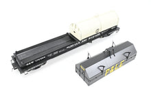 Load image into Gallery viewer, O Brass OMI - Overland Models, Inc. N&amp;W - Norfolk  Western Evans Steel Coil Steel Car w/full Walkways &amp; Angled Covers. With N&amp;# and P&amp;LE hoods, Factory Painted No. 170004
