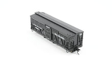 Load image into Gallery viewer, HOn3 Rail Line D&amp;RGW - Denver &amp; Rio Grande Western 30' Stock Car Custom Built &amp; Painted Flying Rio Grande No. 5826 NO BRAKE WHEEL
