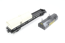 Load image into Gallery viewer, O Brass OMI - Overland Models, Inc. N&amp;W - Norfolk  Western Evans Steel Coil Steel Car w/full Walkways &amp; Angled Covers. With N&amp;# and P&amp;LE hoods, Factory Painted No. 170004
