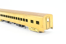 Load image into Gallery viewer, HO Brass Oriental Limited NP - Northern Pacific North Coast Limited 56-Seat Coach #500 w/o Skirts
