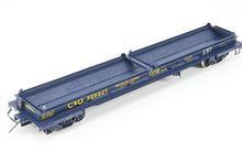 Load image into Gallery viewer, O Brass OMI - Overland Models, Inc. C&amp;O - Chesapeake &amp; Ohio Evans Steel Coil Steel Car w/full Walkways &amp; Angled Covers. With C&amp;O and Contrail Hoods Factory Painted No. 306521
