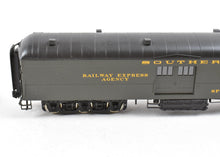Load image into Gallery viewer, HO Brass TCY - The Coach Yard SP - Southern Pacific 70&#39; Baggage Class 70-B-8/9 Windows Blanked Pro-Painted #6453
