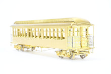 Load image into Gallery viewer, HO Brass MTS Imports Manhattan Elevated and C&amp;SSRT - Chicago &amp; South Side Rapid Transit Elevated Car Unpowered
