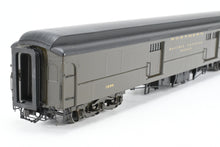 Load image into Gallery viewer, HO Brass W&amp;R Enterprises NP - Northern Pacific Truss Rod Baggage Car Factory Painted Pullman Green No. 1595
