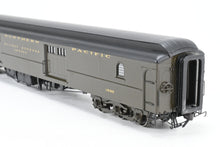 Load image into Gallery viewer, HO Brass W&amp;R Enterprises NP - Northern Pacific Truss Rod Baggage Car Factory Painted Pullman Green No. 1595
