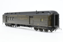 Load image into Gallery viewer, HO Brass W&amp;R Enterprises NP - Northern Pacific Mail &amp; Express Car Nos. 1443 - 1452 Factory Painted Pullman Green No. 1446
