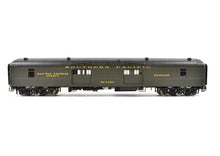 Load image into Gallery viewer, HO Brass TCY - The Coach Yard SP - Southern Pacific 70&#39; Baggage Class 70-B-8/9 with Windows Pro-Painted #6450

