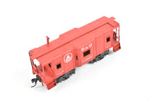 Load image into Gallery viewer, HO Brass Trains Inc. B&amp;O - Baltimore and Ohio I-5B Bay Window Caboose Custom Painted NO BOX

