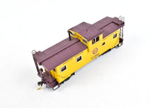 Load image into Gallery viewer, HO Brass LMB Models Inc. Duluth, Missabe &amp; Iron Range International Wide Vision Caboose C/P
