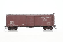 Load image into Gallery viewer, HO Brass Oriental Limited C&amp;O – Chesapeake &amp; Ohio Steel 40’ Box Car 8800-9499 Custom Painted &amp; Weathered
