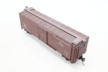 Load image into Gallery viewer, HO Brass Oriental Limited C&amp;O – Chesapeake &amp; Ohio Steel 40’ Box Car 8800-9499 Custom Painted &amp; Weathered
