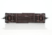 Load image into Gallery viewer, HO Brass Oriental Limited C&amp;O – Chesapeake &amp; Ohio Steel 40’ Box Car 8800-9499 Custom Painted &amp; Weathered
