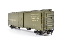 Load image into Gallery viewer, HO Brass Beaver Creek SP - Southern Pacific B-50-24 Express Boxcar No. 5728 FP
