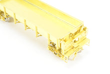 Load image into Gallery viewer, HO Brass W&amp;R Enterprises Various Roads Clark Car Co. 30 Cu. Yd. Side Dump Car
