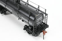 Load image into Gallery viewer, HO Brass W&amp;R Enterprises NP - Northern Pacific Pressed Steel Car Co. High Walkway One Dome 8,000 Gallon Tank Car Pro-Painted No. 101127

