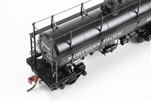 Load image into Gallery viewer, HO Brass W&amp;R Enterprises NP - Northern Pacific Pressed Steel Car Co. High Walkway One Dome 8,000 Gallon Tank Car Pro-Painted No. 101127
