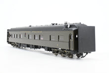 Load image into Gallery viewer, HO Brass W&amp;R Enterprises NP - Northern Pacific Business Car No. 5 Factory Painted Pullman Green
