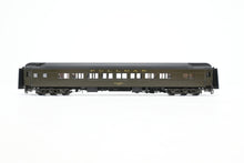 Load image into Gallery viewer, HO Brass W&amp;R Enterprises NP - Northern Pacific Pullman 16-Section Tourist Sleeper 4000 Series Factory Painted Pullman Green No. 4286
