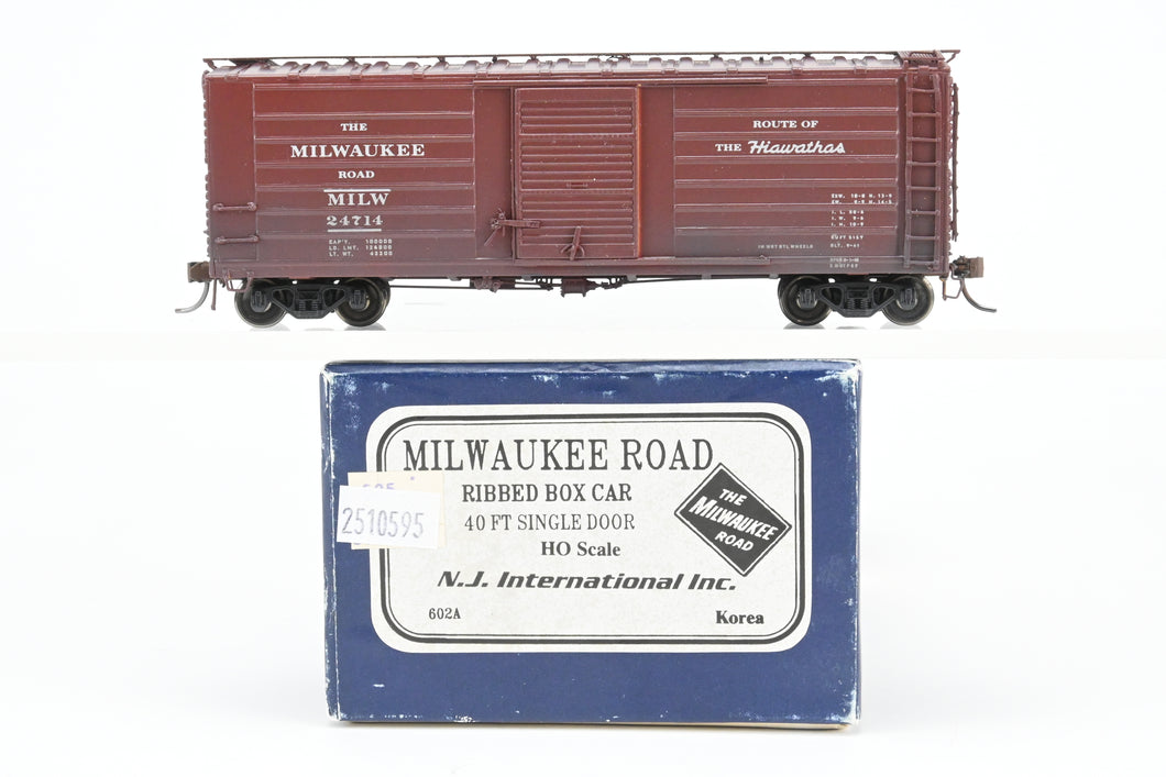 HO Brass NJ International MILW - Milwaukee Road Ribbed Boxcar 40' Single Door Custom Painted & Weathered
