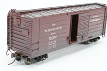 Load image into Gallery viewer, HO Brass NJ International MILW - Milwaukee Road Ribbed Boxcar 40&#39; Single Door Custom Painted &amp; Weathered
