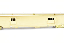 Load image into Gallery viewer, HO Brass Oriental Limited NP - Northern Pacific North Coast Limited #400 Water Baggage Car with Skirts
