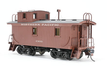 Load image into Gallery viewer, HO Brass NWSL - Northwest Short Line NP - Northern Pacific Wood Caboose Custom Painted No. 1305
