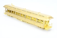 Load image into Gallery viewer, On2 Brass The Car Works SR&amp;RL - Sandy River &amp; Rangeley Lakes Coach Nos. 21-22
