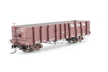 Load image into Gallery viewer, HOn3 Blackstone Models D&amp;RGW - Denver &amp; Rio Grande Western High Side Gondola Flying Grande Herald No. 1077
