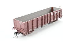 Load image into Gallery viewer, HOn3 Blackstone Models D&amp;RGW - Denver &amp; Rio Grande Western High Side Gondola Flying Grande Herald No. 1077
