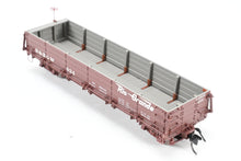 Load image into Gallery viewer, HOn3 Blackstone Models D&amp;RGW - Denver &amp; Rio Grande Western Drop Bottom Gondola Flying Grande Herald No. 834
